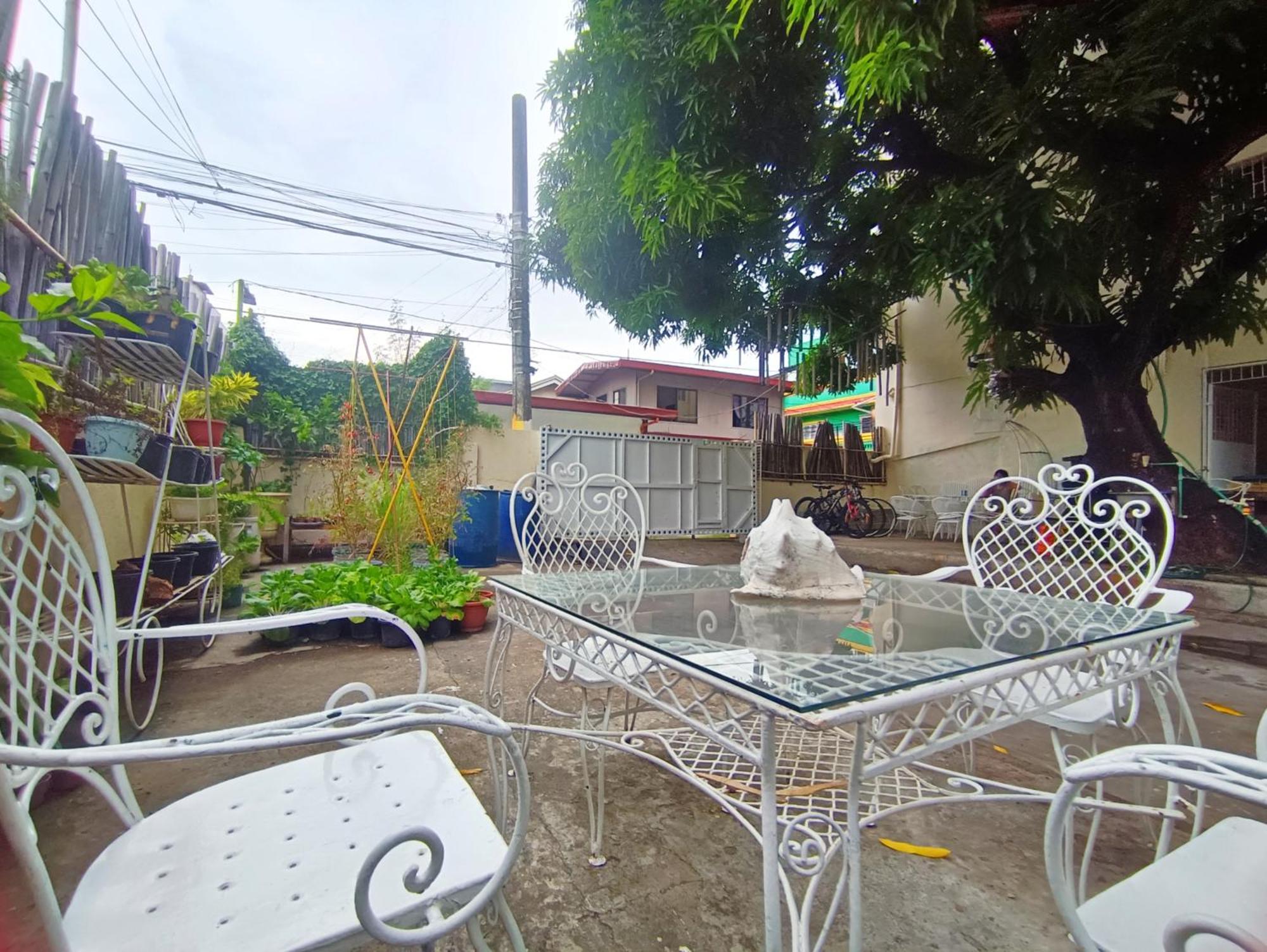 Bed And Brewhouse Sucat Bed & Breakfast Paranaque City Dış mekan fotoğraf